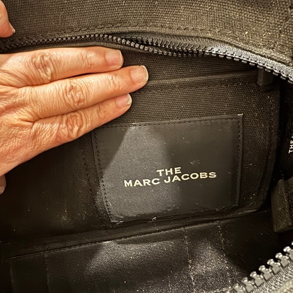 Marc Jacobs medium THE TOTE BAG - Picture 5 of 7